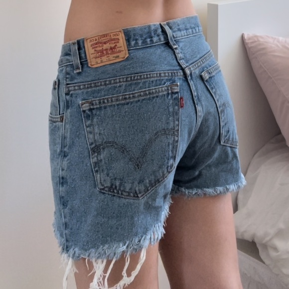 Levi’s shorts - Picture 2 of 5